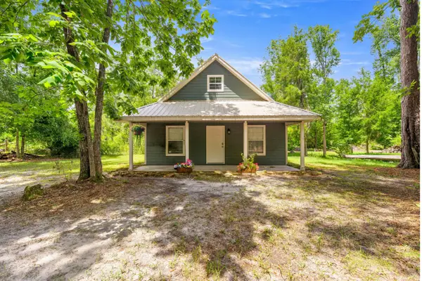 694 SW Quarter Lane, Fort White, FL 32038