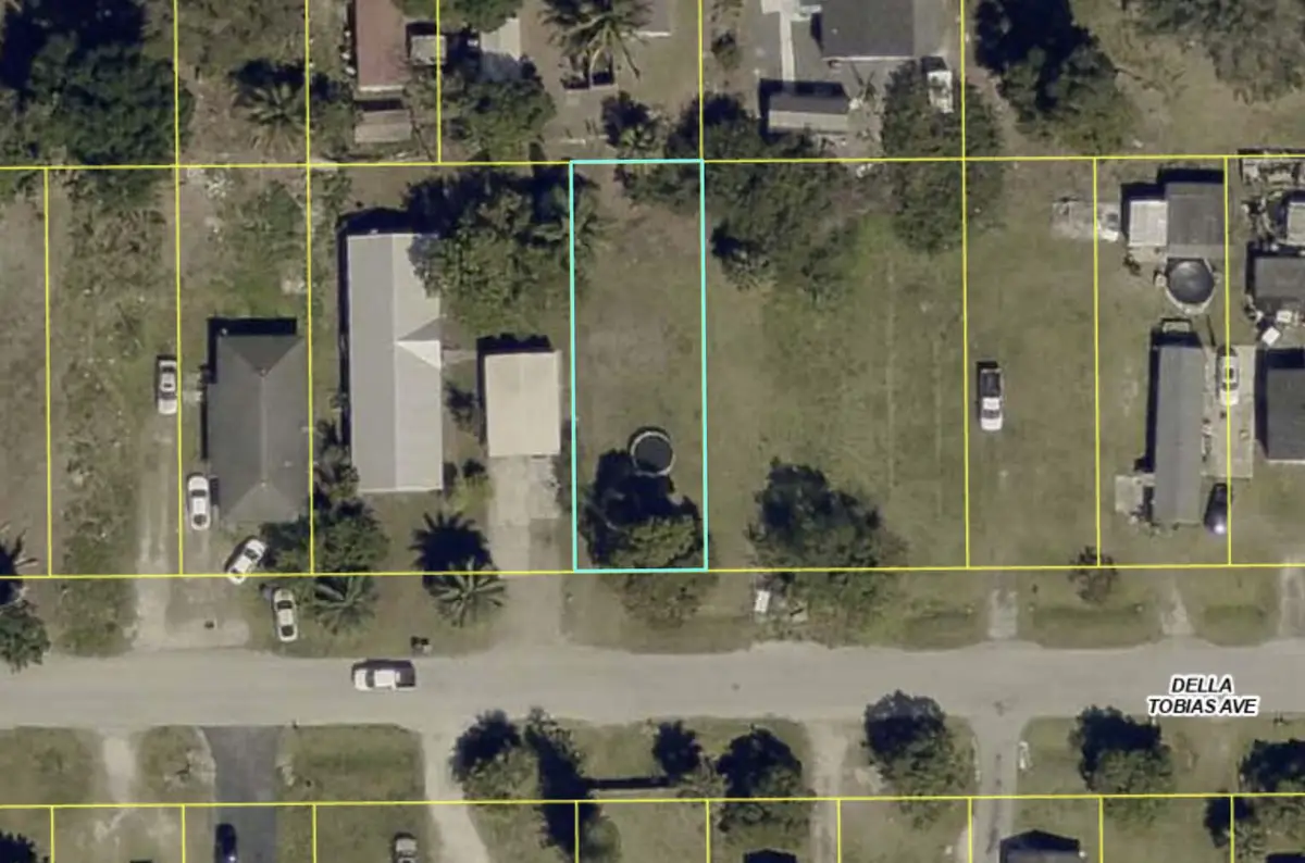 1027 Della Tobias Avenue, Clewiston, FL 33440 - #1
