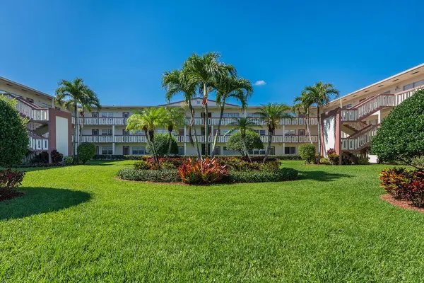 301 Preston H #301, Boca Raton, FL 33434