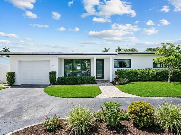 1985 Windward Drive, Lauderdale By The Sea, FL 33062