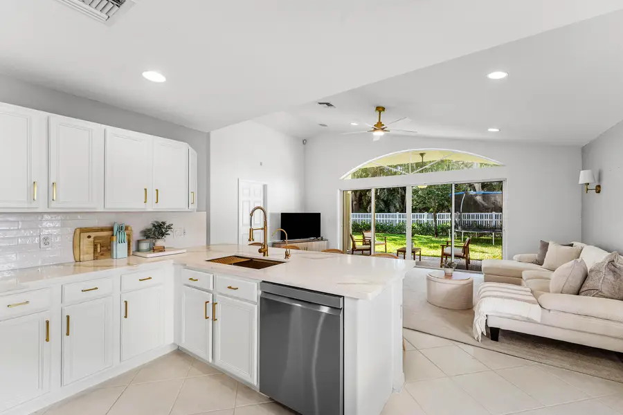 4245 Bluff Harbor Way, Wellington, FL 33449 - #3