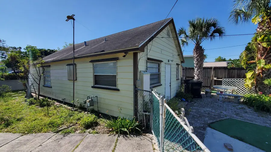 801 S C Street, Lake Worth Beach, FL 33460 - #3