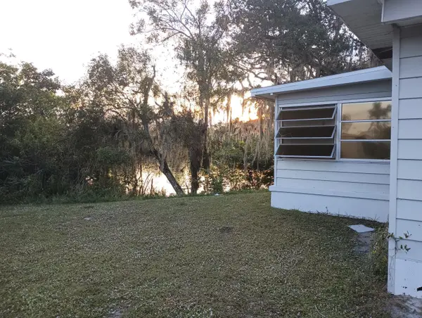 5 Quintana Roo Court, Port St Lucie, FL 34952