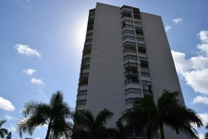 2425 Presidential Way #1905, West Palm Beach, FL 33401 - #3