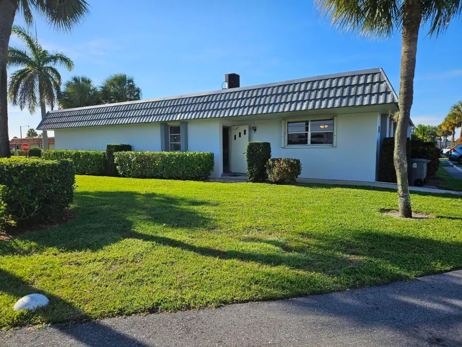 2886 E Fernley Dr Drive E #1, West Palm Beach, FL 33415 - #3