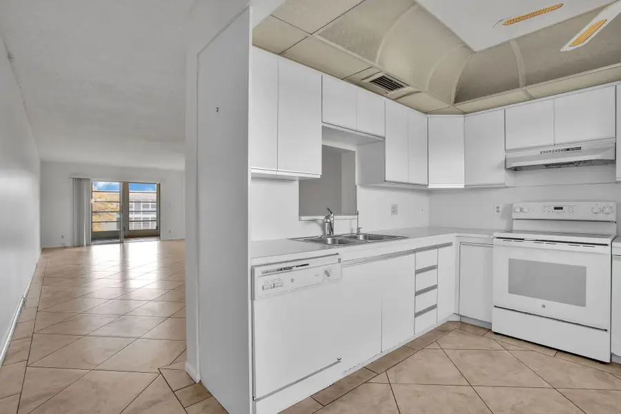 3405 Bimini Lane #M4, Coconut Creek, FL 33066 - #2