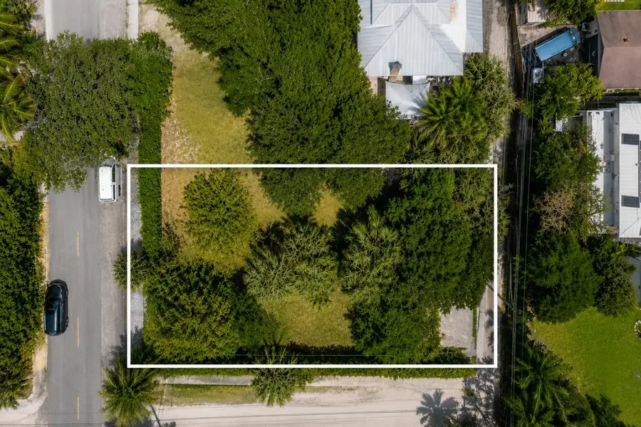 706 N Palmway, Lake Worth Beach, FL 33460 - #2