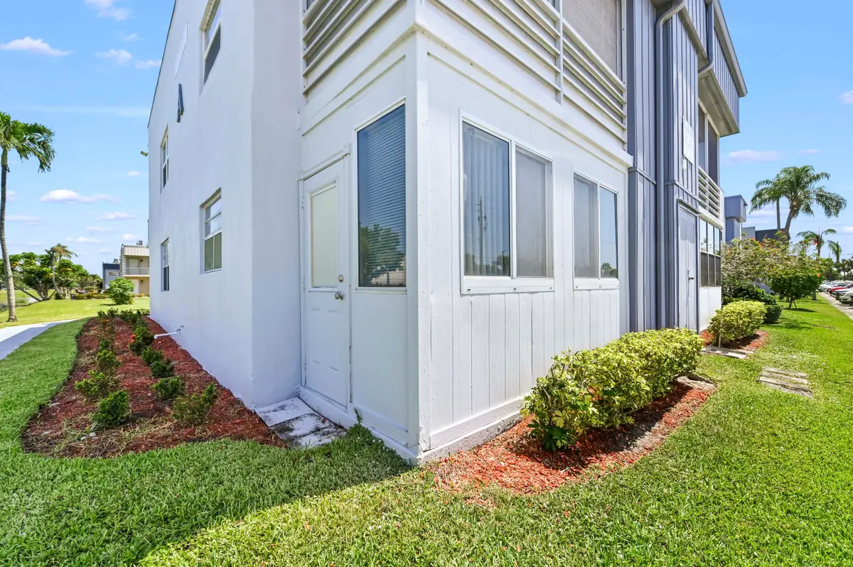 1 Burgundy, Delray Beach, FL 33484 - #1