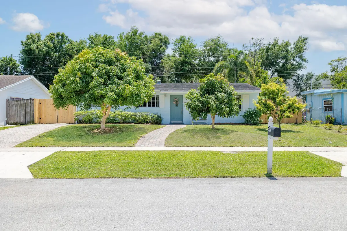 4366 Bamboo Drive, Palm Beach Gardens, FL 33410 - #1