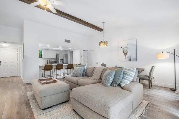 11863 Wimbledon Circle #504, Wellington, FL 33414