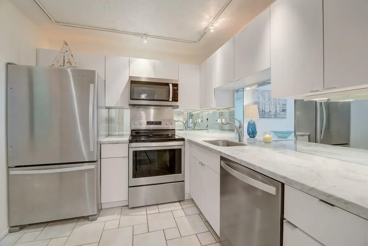 1160 N Federal Highway #215, Fort Lauderdale, FL 33304 - #1