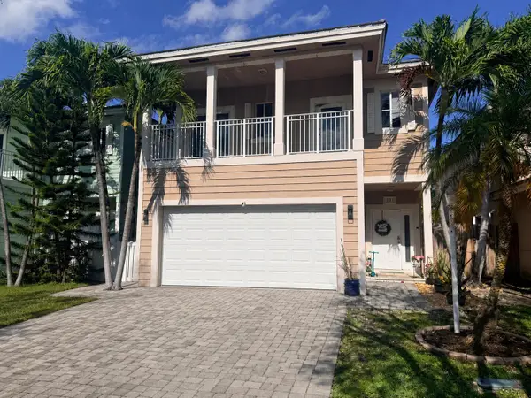 381 NE 35th Terrace, Homestead, FL 33033