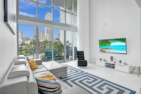 90 SW 3rd Street #Th300b, Miami, FL 33130