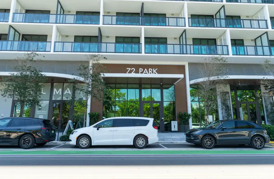 580 72nd Street #1102, Miami Beach, FL 33141 - #3