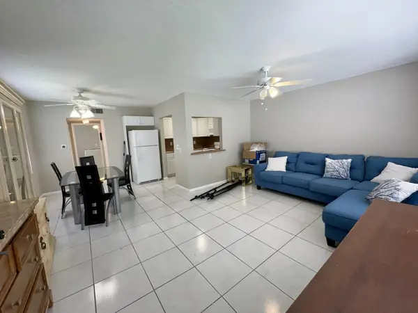 165 Coventry G, West Palm Beach, FL 33417
