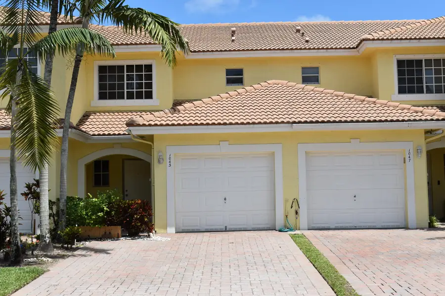 1043 Imperial Lake Road, West Palm Beach, FL 33413 - #2