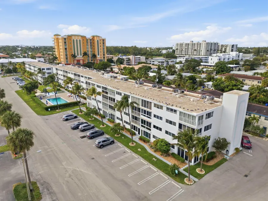 3221 NE 8th Street #F305, Pompano Beach, FL 33062 - #2