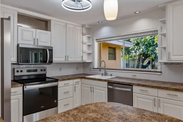 284 Allenwood Drive, Lauderdale By The Sea, FL 33308
