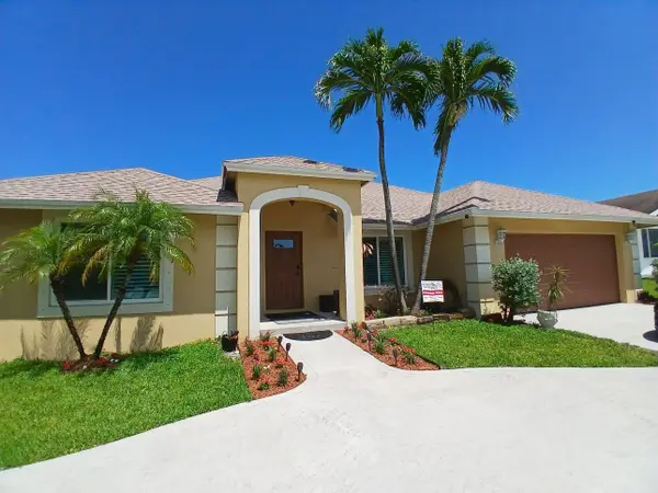 6640 Plymouth Drive N, Lantana, FL 33462
