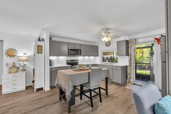 5314 NE 6 Avenue #E20, Oakland Park, FL 33334