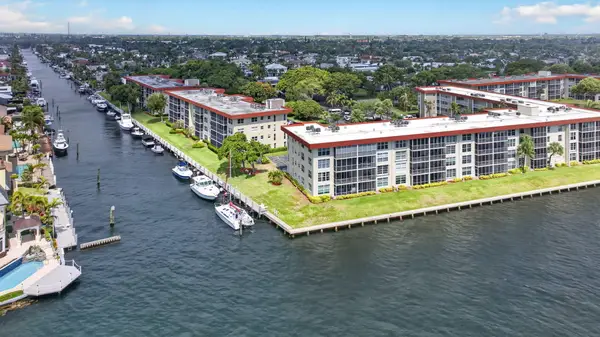 3100 NE 48th Court #214, Lighthouse Point, FL 33064