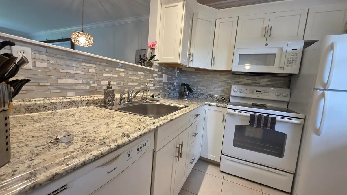 5161 W Oakland Park Boulevard #206, Lauderdale Lakes, FL 33313 - #1