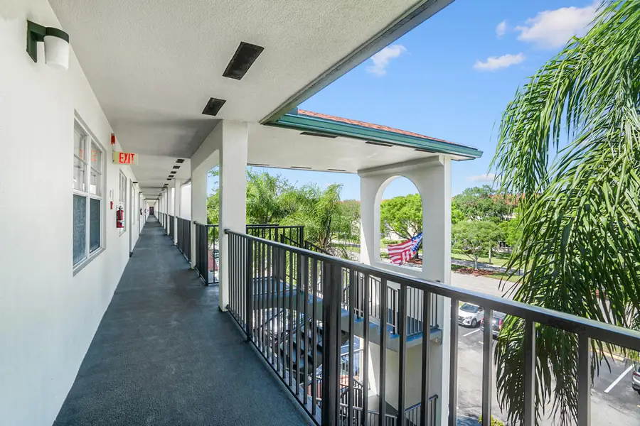 1200 SW 130th Avenue #402g, Pembroke Pines, FL 33027 - #3
