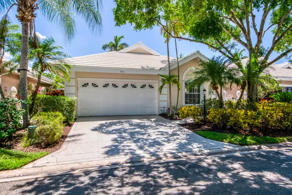 206 Canterbury Drive W, Palm Beach Gardens, FL 33418