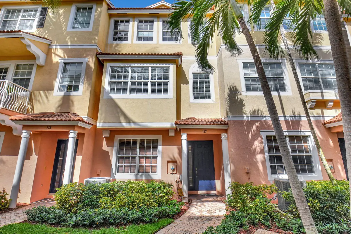 117 Harbors Way, Boynton Beach, FL 33435 - #1