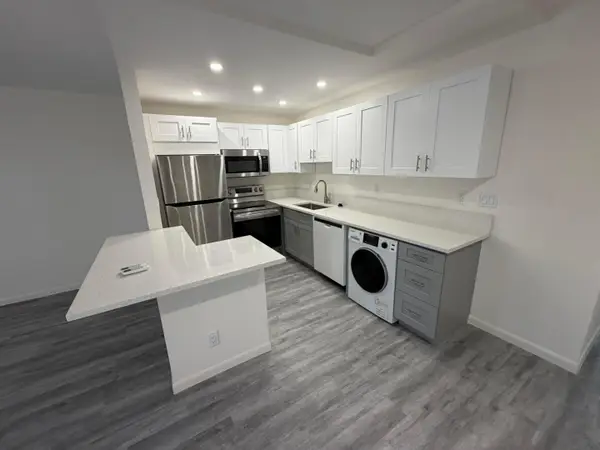 370 E Horizons #203, Boynton Beach, FL 33435