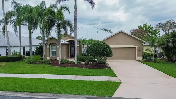 208 SW Whitewood Drive, Port St Lucie, FL 34953