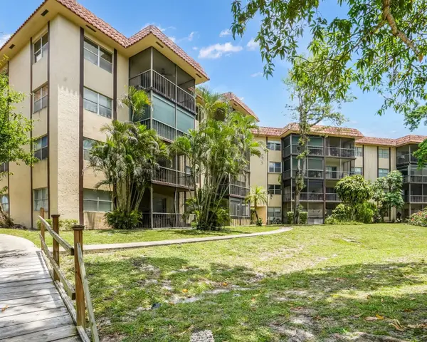 6201 N Falls Cir Drive #109, Lauderhill, FL 33319
