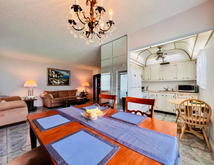 57 Chatham C, West Palm Beach, FL 33417 - #2