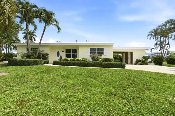 1452 Crest Drive, Lake Worth, FL 33461