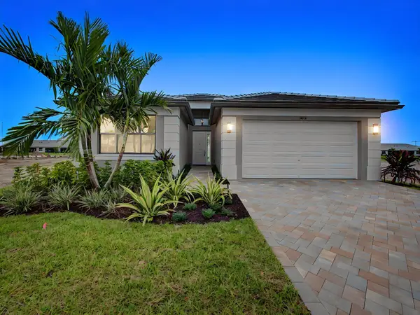 12516 SW Compass Point Drive, Port St Lucie, FL 34987