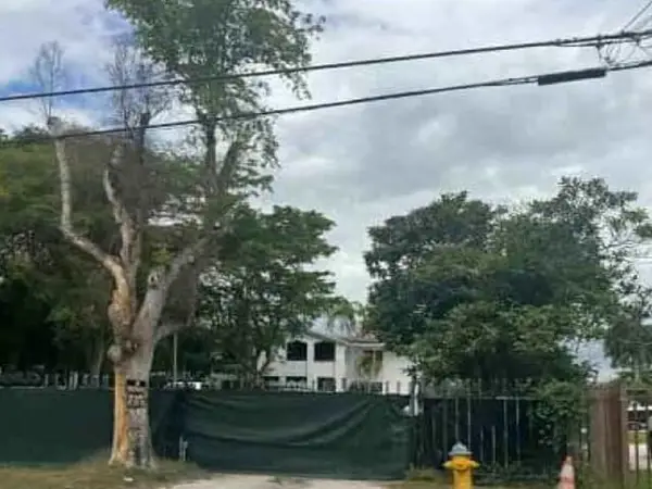 15020 S River Drive, Miami, FL 33167