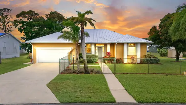 5660 SE Colee Avenue, Stuart, FL 34997