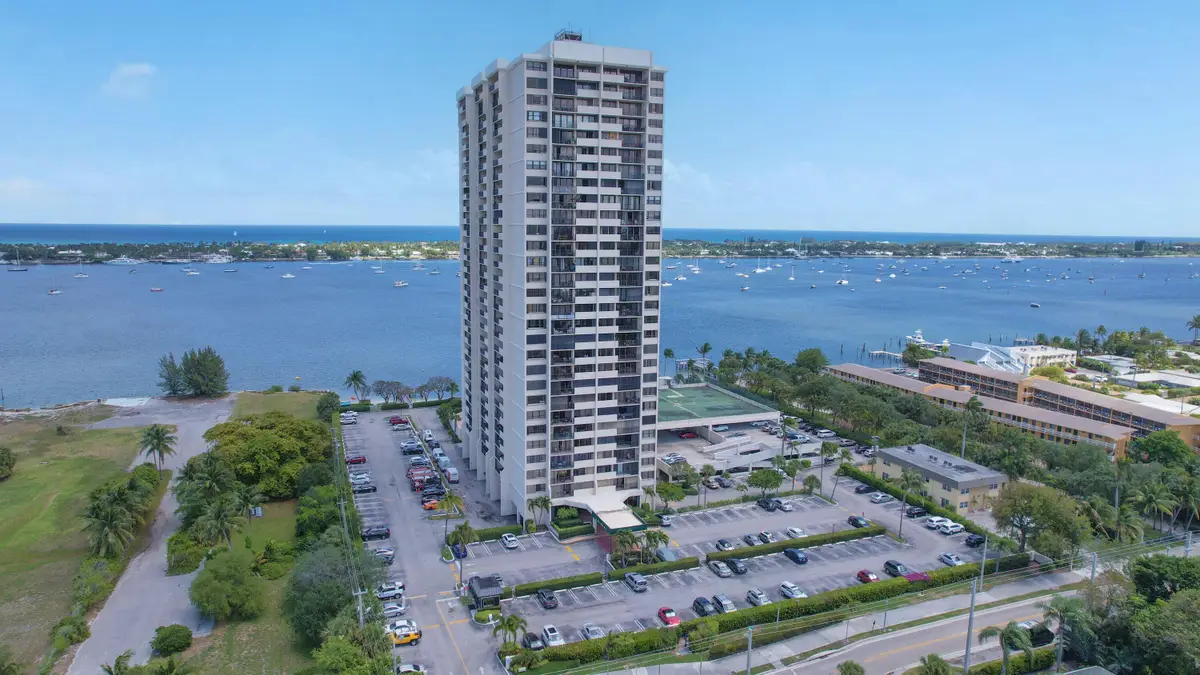 5600 N Flagler Drive #1502, West Palm Beach, FL 33407 - #1