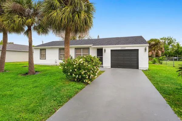 2937 SE Ironton Avenue, Port St Lucie, FL 34952