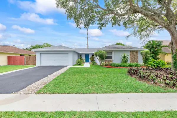 1320 NW 76th Avenue, Plantation, FL 33322