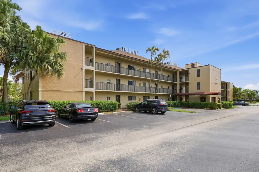 7900 NW 50th Street #204, Lauderhill, FL 33351 - #3