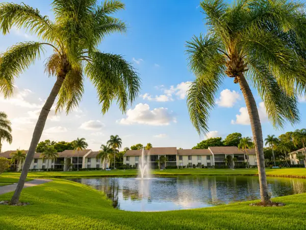 1118 Green Pine Boulevard #G2, West Palm Beach, FL 33409