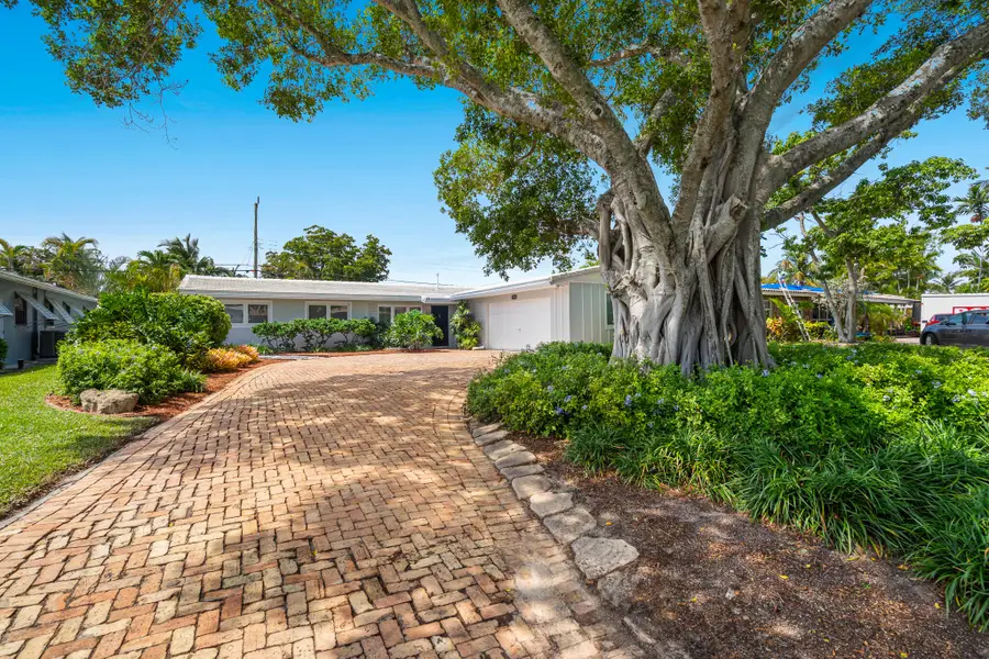 2110 NE 55th Street, Fort Lauderdale, FL 33308 - #3