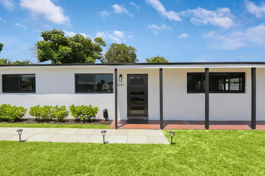 9291 Bloomfield Drive, Palm Beach Gardens, FL 33410 - #2