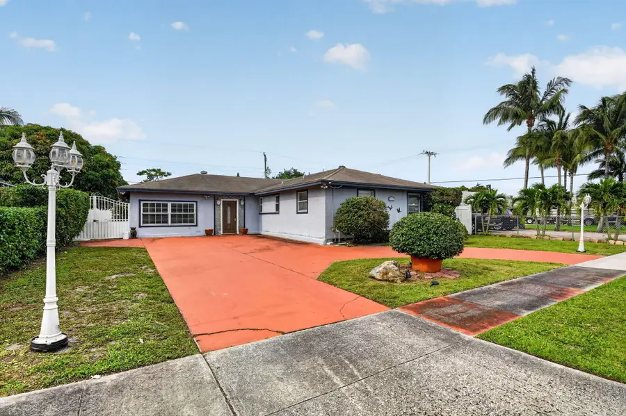 4033 Kent Avenue, Lake Worth Beach, FL 33461 - #3