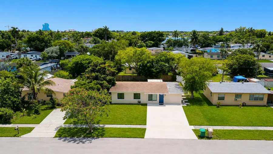 5700 SW 37th Court, Davie, FL 33314 - #2