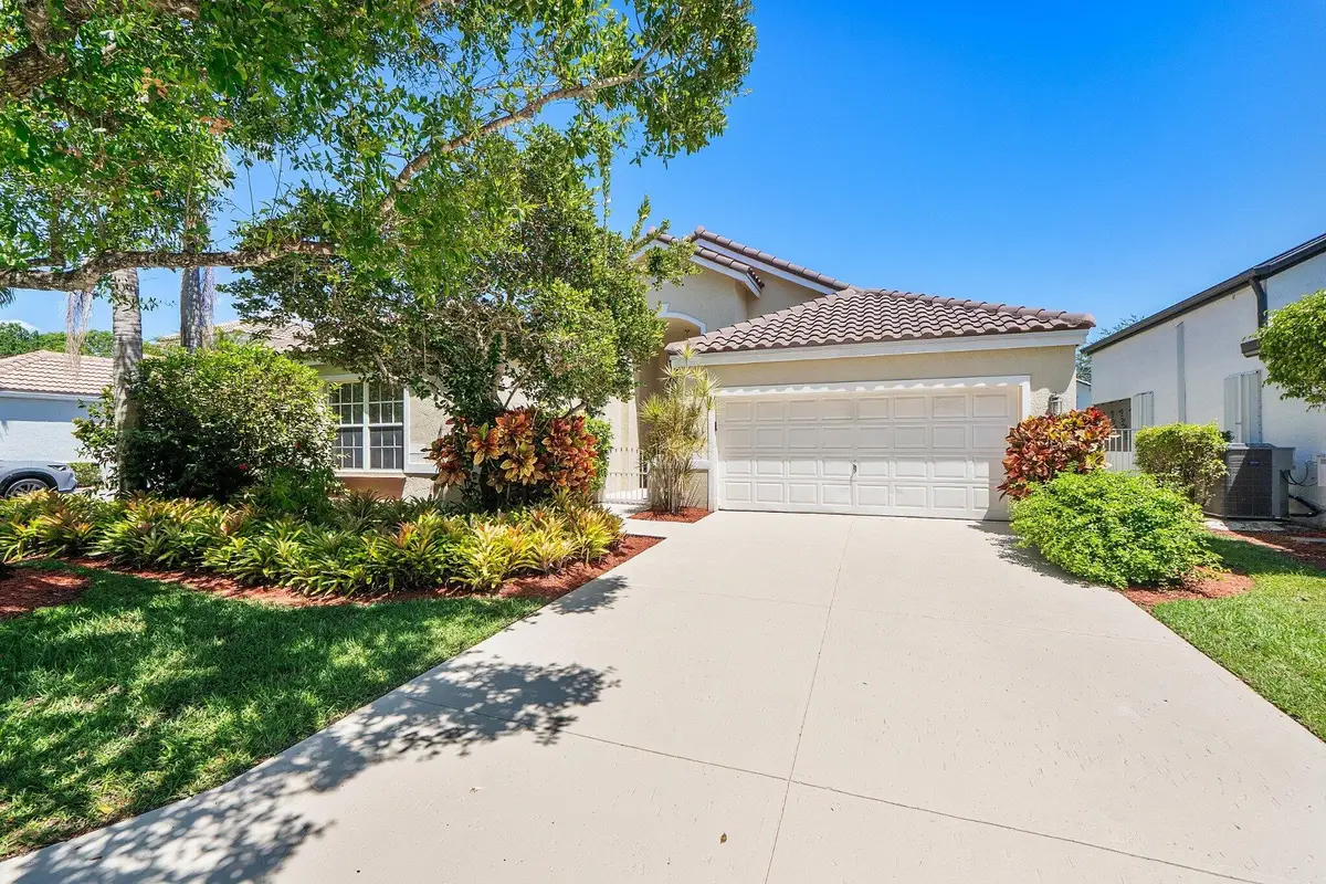2016 Island Circle, Weston, FL 33326 - #1