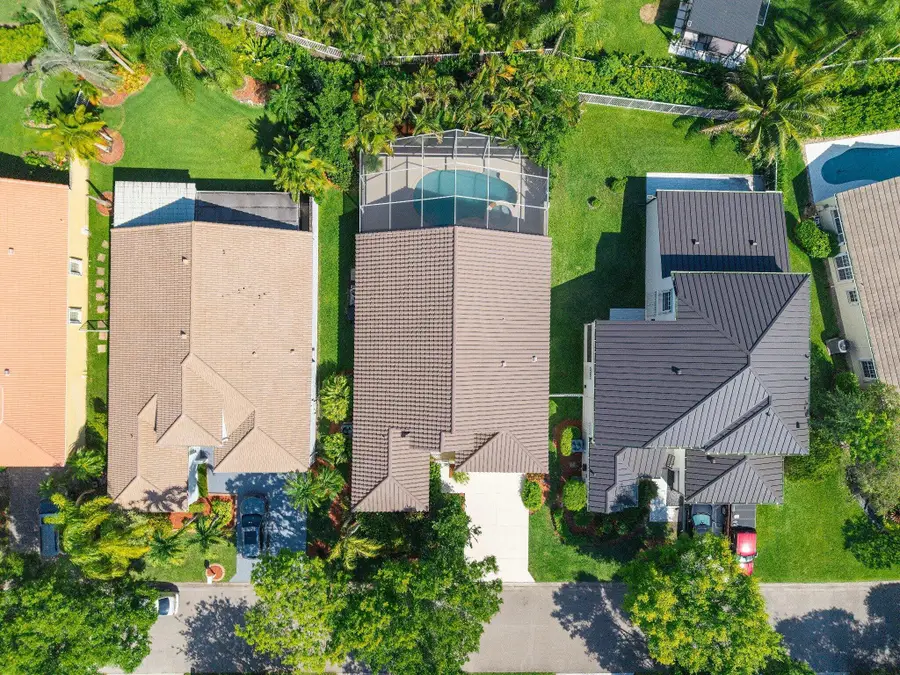 2016 Island Circle, Weston, FL 33326 - #2