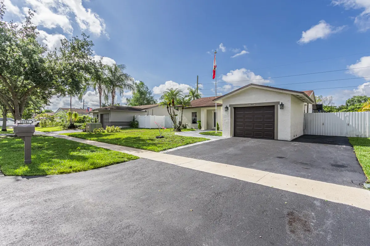 16942 SW 5th Way, Weston, FL 33326 - #1
