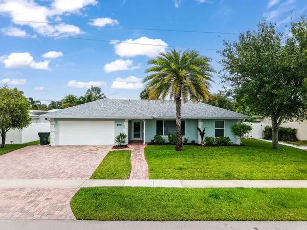 1041 SW 4th Street, Boca Raton, FL 33486